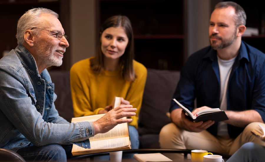 Evangelismo y Discipulado: El Corazón de Nuestra Misión